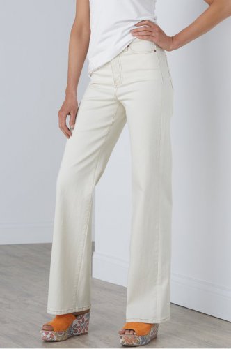 Petites Ultimate Denim High Rise Straight Jeans