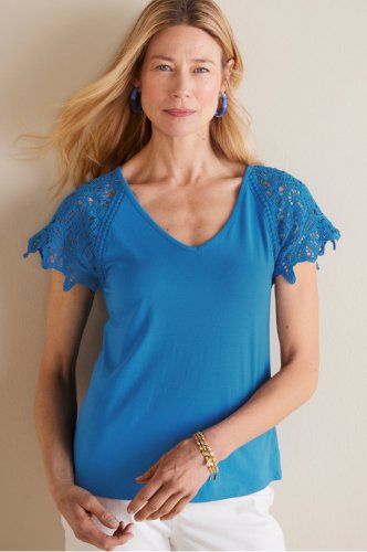Nikita Lace Sleeve Tee
