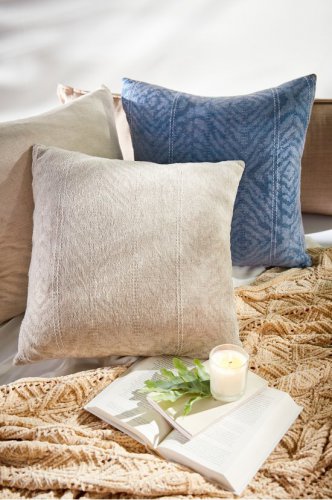 Andrea Pillow