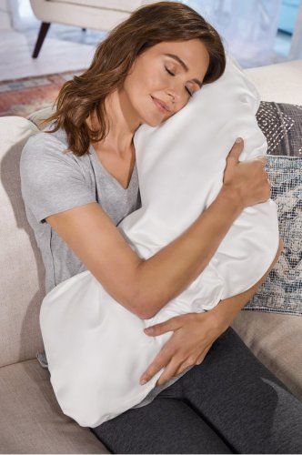 Dr. Mary Side Sleeper + Pillowcase Bundle