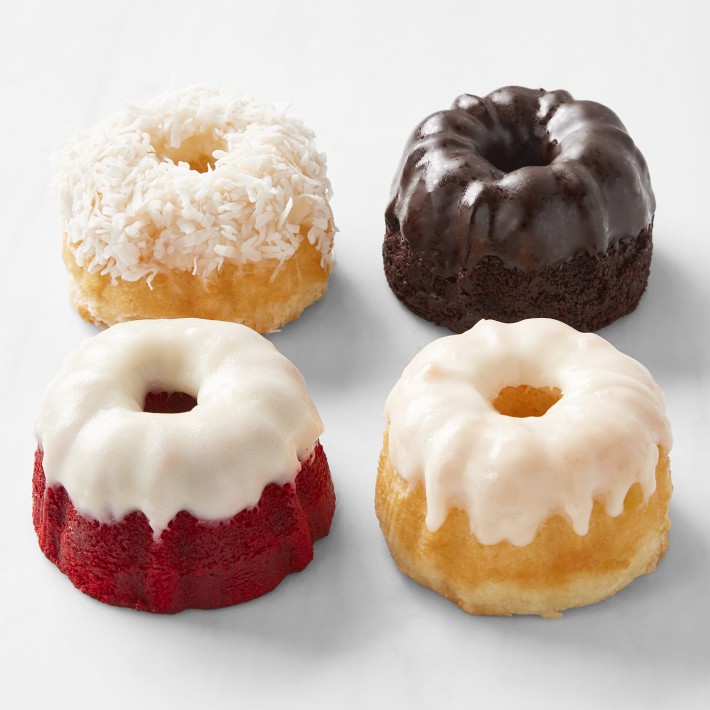 Assorted Bundt Cake Sampler, Set of 8