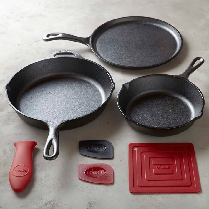Lodge Seasoned Cast Iron 7-Piece Skillet Cookware Set