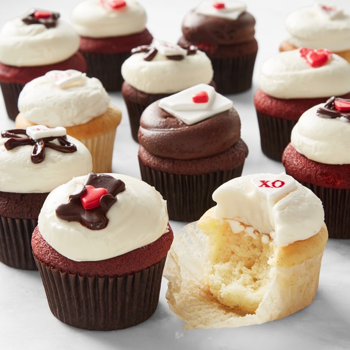 Georgetown Cupcake Be Mine Valentine's Day Cupcakes, Set of 12