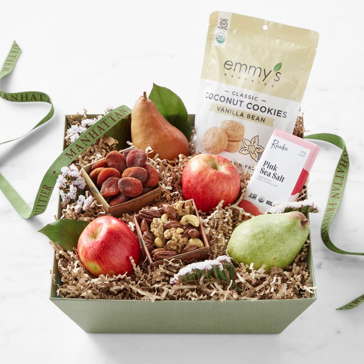 Manhattan Fruitier Organic Fruit and Sweet Treats Box