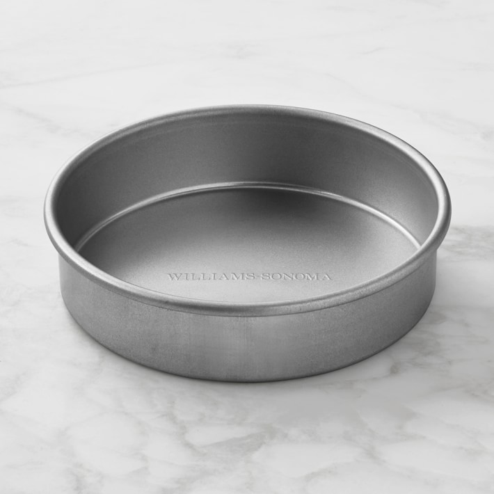Traditionaltouch Round Cake Pan