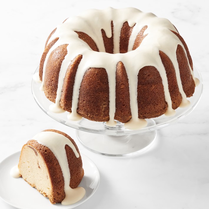 Grandbaby Cakes Cinnamon Roll Pound Cake, Serves 15-20