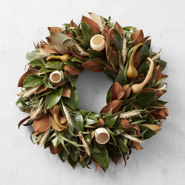 Magnolia Gourd & Bell Cup Live Wreath
