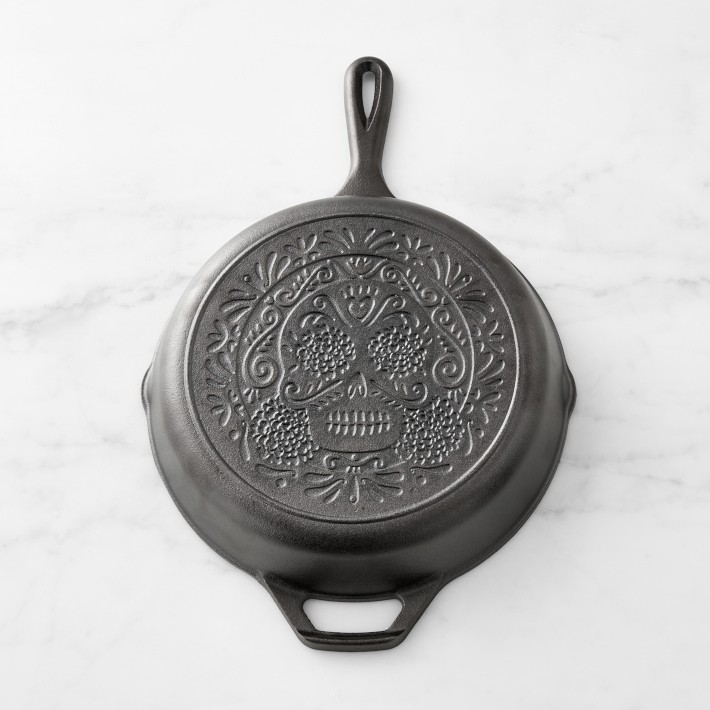 Lodge Seasoned Cast Iron Sugar Skull Skillet, 10 1\u002F4"