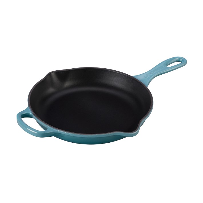 Le Creuset Signature Enameled Cast Iron Skillet Fry Pan