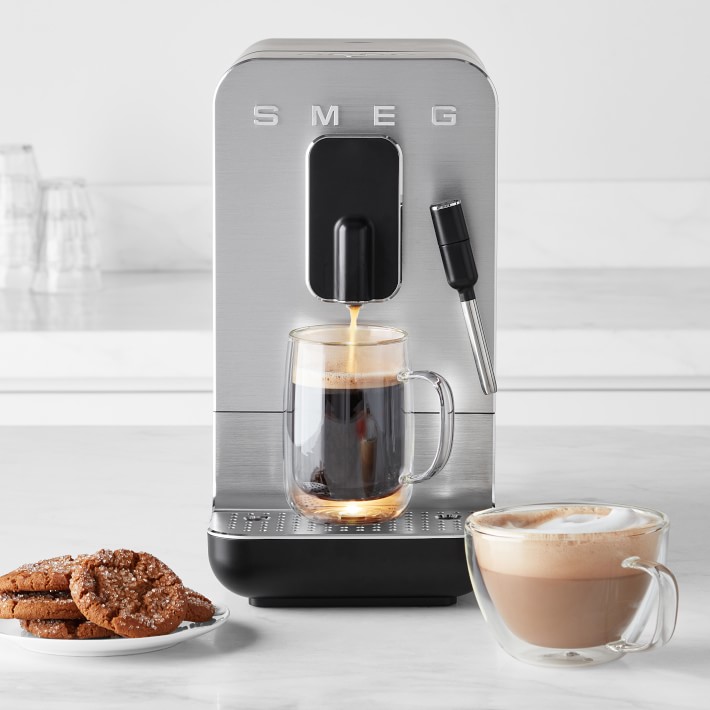 Smeg Medium Fully-Automatic Coffee Machine