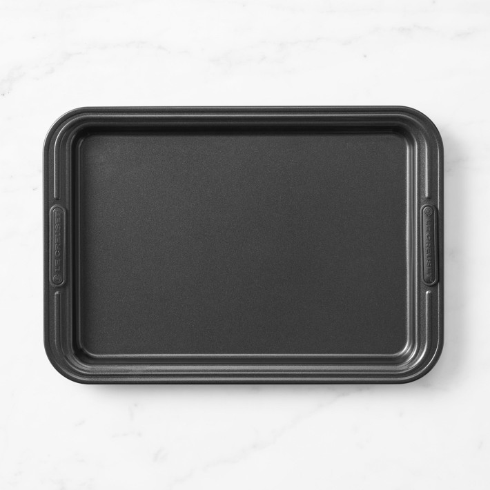 Le Creuset Nonstick Bakeware Quarter Sheet Pan