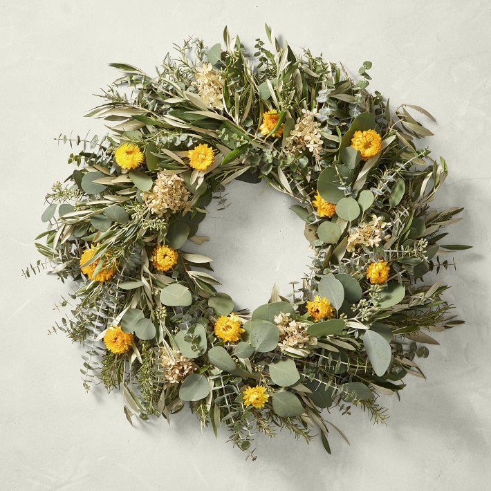 Hello Spring Live Wreath
