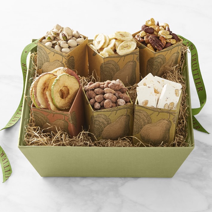 Manhattan Fruitier Dried Fruit, Nuts and Sweets Gift Box