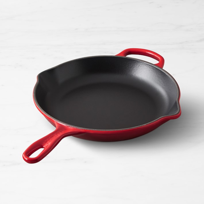 Le Creuset Signature Enameled Cast Iron Skillet Fry Pan, 10 1\u002F4"