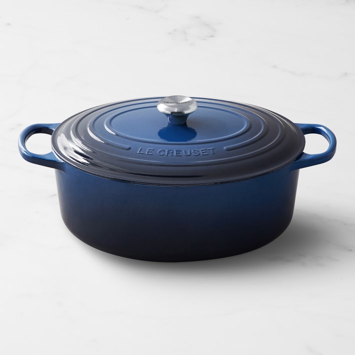 Le Creuset Signature Enameled Cast Iron Oval Dutch Oven, 9 1\u002F2-Qt.
