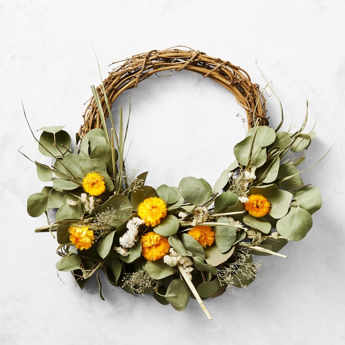 Eucalyptus Strawflower Live Wreath