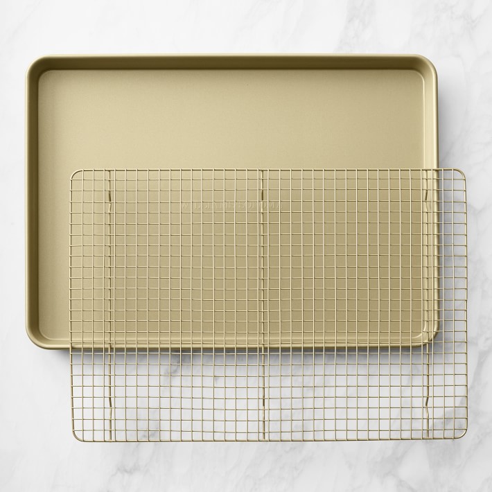 Goldtouch Pro Nonstick Non Corrugated Three Quarter Sheet with Cooling Rack