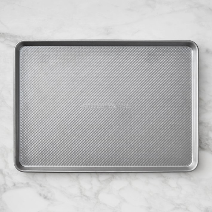 Traditionaltouch Corrugated Three-Quarter Sheet Pan