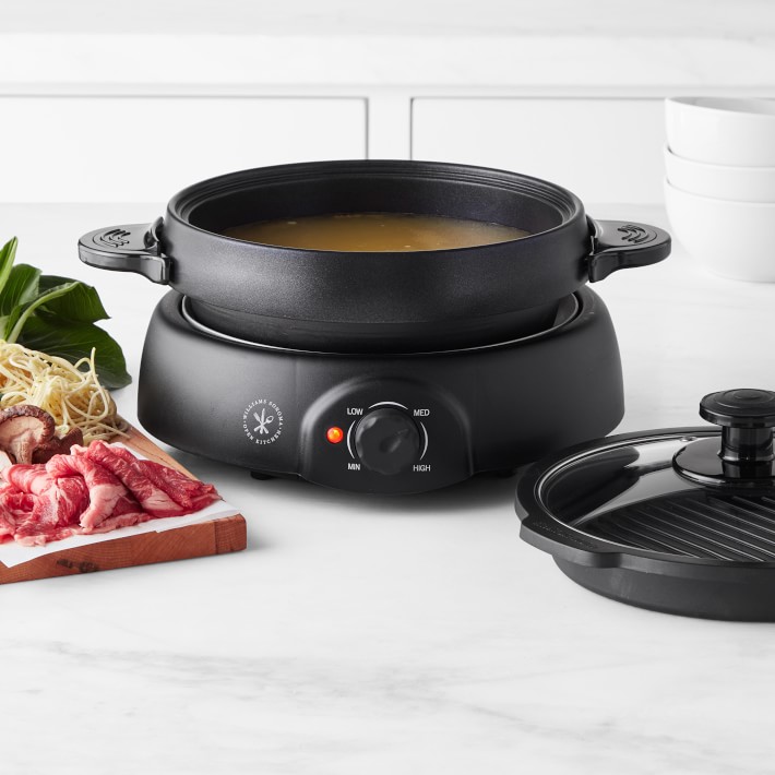Open Kitchen by Hot Pot