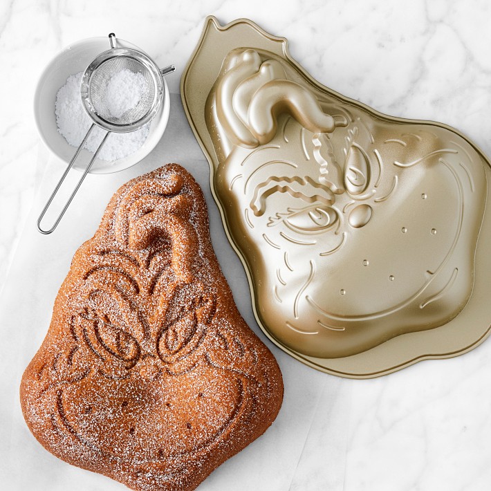The Grinch Nonstick Cast Aluminum Cake Pan