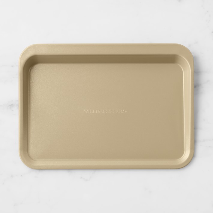 Goldtouch Pro Nonstick Cookie Sheet with Scoop Edge
