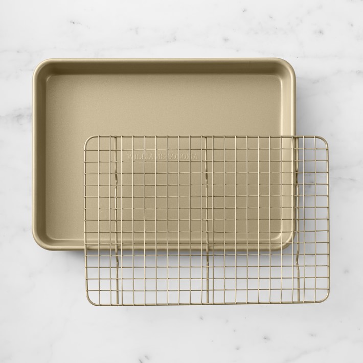Goldtouch Pro Nonstick Non Corrugated Quarter Sheet with Cooling Rack