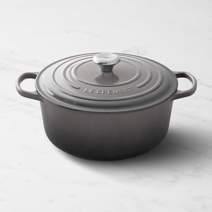 Le Creuset Signature Enameled Cast Iron Round Dutch Oven, 7 1\u002F4-Qt.
